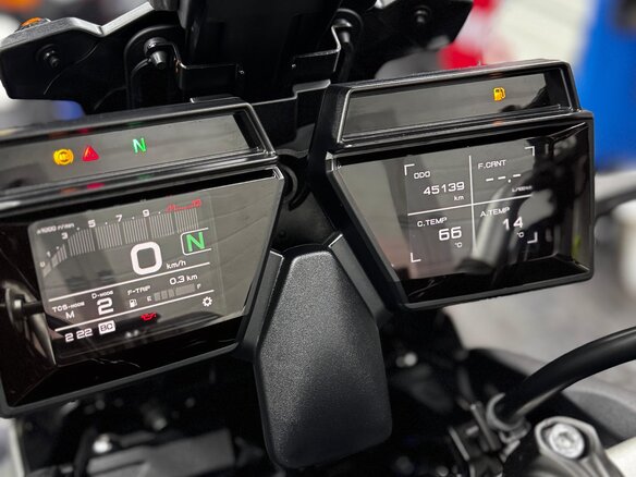 2021 Yamaha Tracer 9, серый, 1100000 рублей - вид 11