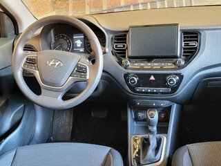 2022 Hyundai Solaris II Рестайлинг, белый, 1850000 рублей, вид 5