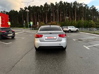 2009 Kia Cerato 5-speed II, серебристый, 640000 рублей, вид 5