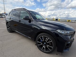 2022 BMW X7 40d I (G07), синий, 9200000 рублей, вид 1