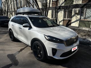 2018 Kia Sorento III Prime Рестайлинг, белый, 2800000 рублей, вид 5