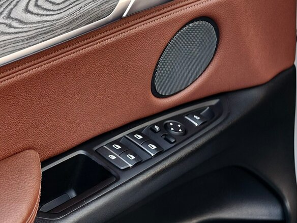 2016 BMW X6 40d II (F16), белый, 3780000 рублей - вид 21