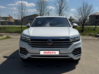 2021 Volkswagen Touareg III, белый, 6600000 рублей, вид 3