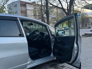 2009 Honda Fit II, серый, 550000 рублей, вид 2