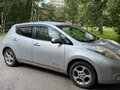 2011 Nissan Leaf (EM61) I (ZE0/AZE0), серый - вид 6