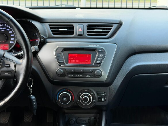 2014 Kia Rio 5-speed III, голубой - вид 20