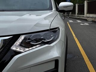 2025 Nissan X-Trail III Рестайлинг 2, белый, 2800000 рублей, вид 3