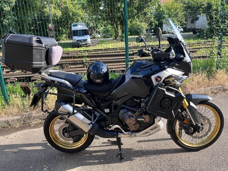 2020 Honda CRF 1100L Africa Twin, чёрный, 1599999 рублей, вид 2
