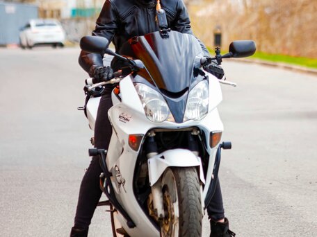 2004 Honda VFR 800, белый, 530000 рублей, вид 2
