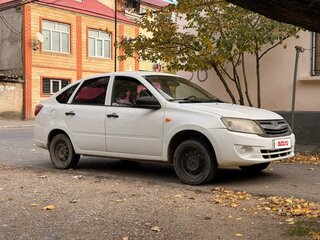 2015 Lada (ВАЗ) Granta I, белый, 330000 рублей, вид 3