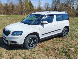 2014 Skoda Yeti I Рестайлинг, белый, 825000 рублей, вид 1