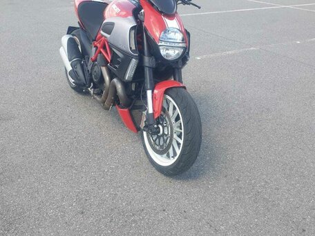 2013 Ducati Diavel, красный, 850000 рублей, вид 1