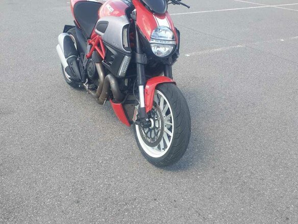 2013 Ducati Diavel, красный, 850000 рублей
