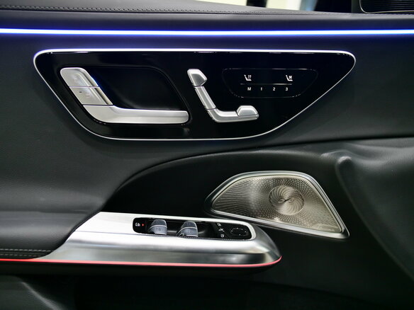 2025 Mercedes-Benz E-Класс 300 VI (W214, S214), чёрный, 7800000 рублей - вид 14