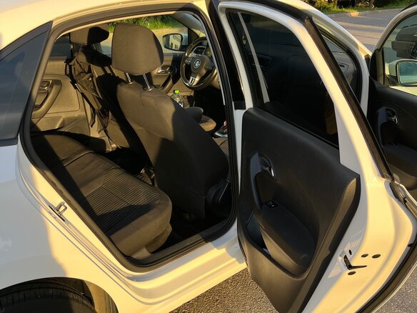 2013 Volkswagen Polo V, белый - вид 10