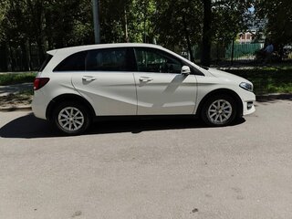 2015 Mercedes-Benz B-Класс 180 II (W246) Рестайлинг, белый, 1300000 рублей, вид 4