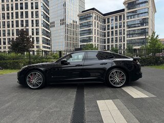 2019 Porsche Panamera 4 II, чёрный, 6950000 рублей, вид 3