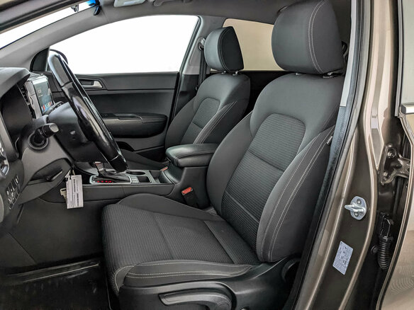 2018 Kia Sportage IV, коричневый, 1790000 рублей - вид 19