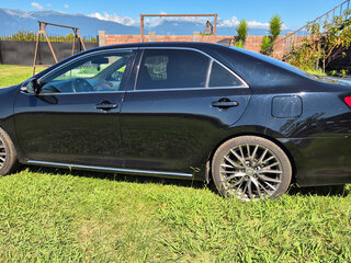 2013 Toyota Camry VII (XV50), чёрный, 1750000 рублей, вид 5