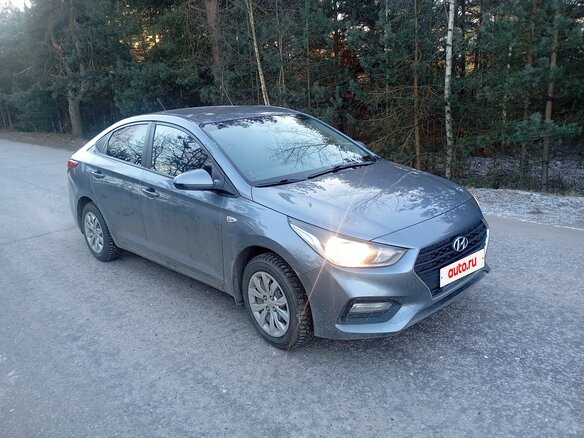 2017 Hyundai Solaris II, серый, 1050000 рублей - вид 1