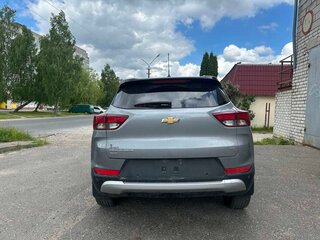 2024 Chevrolet TrailBlazer III Рестайлинг, серый, 1890000 рублей, вид 5