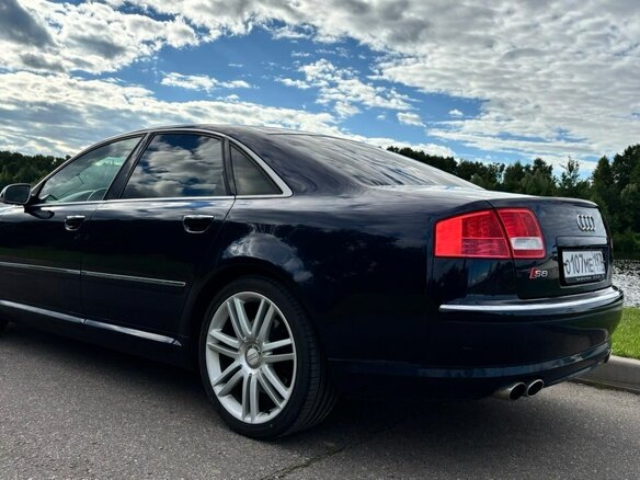 2006 Audi S8 II (D3), синий - вид 7