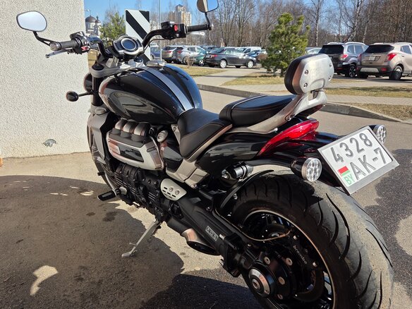 2020 Triumph Rocket 3, чёрный, 1800000 рублей