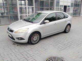 2008 Ford Focus II Рестайлинг, серебристый, 650000 рублей, вид 1