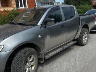 2013 Mitsubishi L200 IV, серый, 1000000 рублей, вид 2