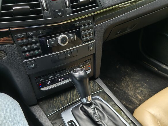 2011 Mercedes-Benz E-Класс 200 7G-Tronic IV (W212, S212, C207), серый, 1450000 рублей - вид 15