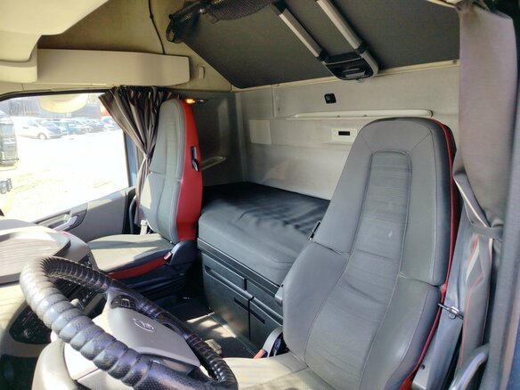 2019 Volvo FH, синий, 6796800 рублей - вид 9
