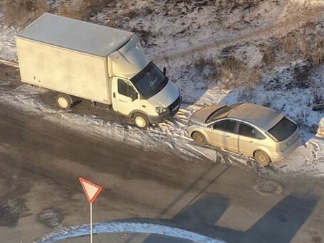 2015 ГАЗ ГАЗель (3302), белый, 950000 рублей, вид 5