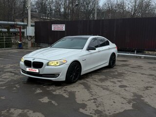 2011 BMW 5 серии 523i VI (F10/F11/F07), белый, 1550000 рублей, вид 2