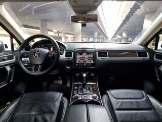 2014 Volkswagen Touareg II Рестайлинг, белый, 2750000 рублей, вид 4