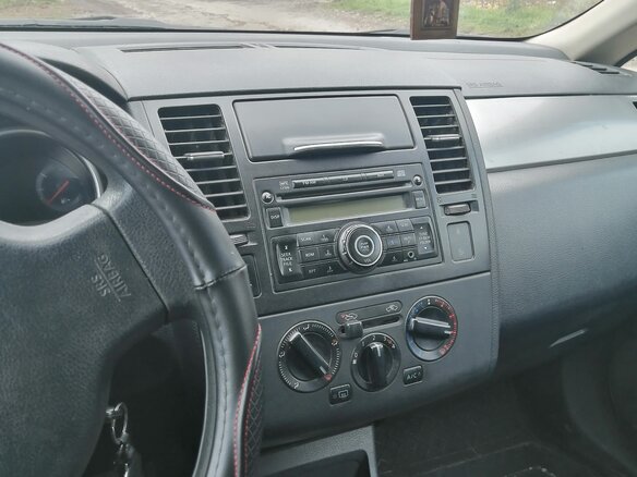 2011 Nissan Tiida I Рестайлинг, чёрный, 580000 рублей - вид 6