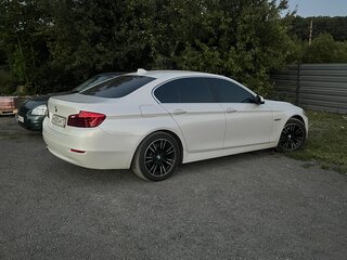 2014 BMW 5 серии 520i VI (F10/F11/F07) Рестайлинг, белый, 2050000 рублей, вид 5
