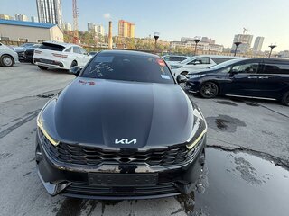 2021 Kia K5 III, чёрный, 2450000 рублей, вид 1