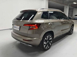 2022 Skoda Karoq DSG7 I, коричневый, 1830000 рублей, вид 4