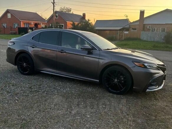 2020 Toyota Camry VIII (XV70) Рестайлинг, серый, 3000000 рублей - вид 7