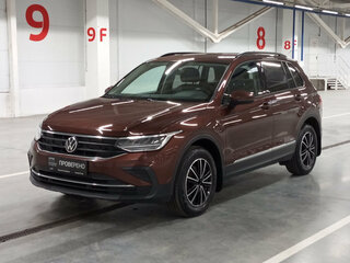 2021 Volkswagen Tiguan II Рестайлинг, коричневый, 2400000 рублей, вид 1