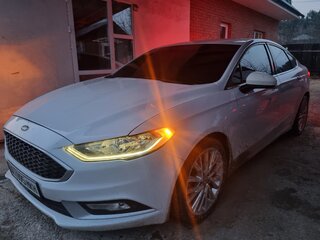 2016 Ford Fusion (North America) II Рестайлинг, белый, 1200000 рублей, вид 1