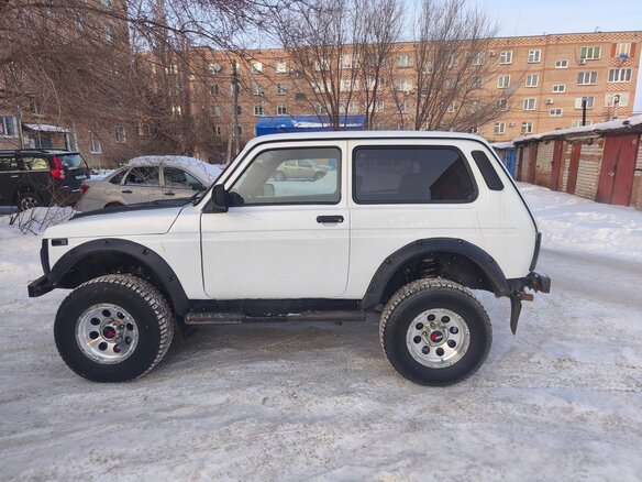 2015 Lada (ВАЗ) 2121 (4x4) I Рестайлинг, белый, 505000 рублей - вид 5