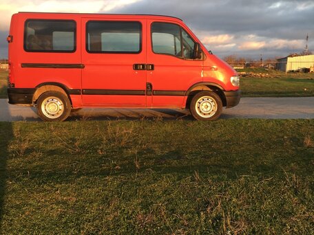 2003 Renault Master, красный, 800000 рублей, вид 4