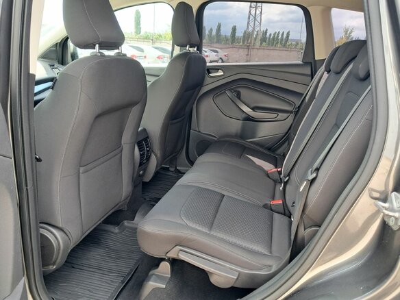 2017 Ford Kuga II Рестайлинг, серый, 1069000 рублей - вид 11