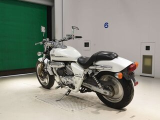 2005 Honda Magna, белый, 307000 рублей, вид 5