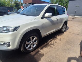 2011 Toyota RAV4 III (XA30) Рестайлинг, белый, 1650000 рублей, вид 1
