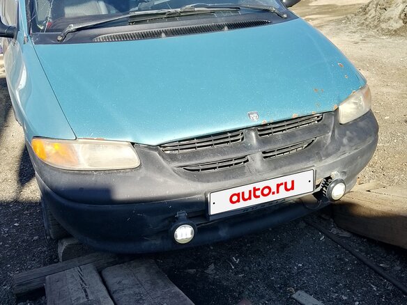 1998 Dodge Caravan III, голубой, 220000 рублей