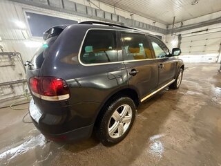 2008 Volkswagen Touareg I Рестайлинг, чёрный, 1050000 рублей, вид 5