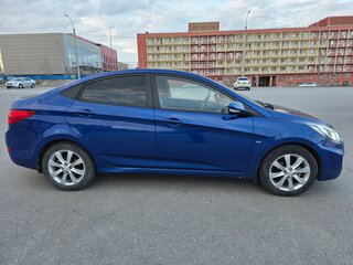 2012 Hyundai Solaris I, синий, 815000 рублей, вид 3