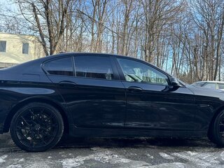 2013 BMW 5 серии 520i VI (F10/F11/F07) Рестайлинг, чёрный, 2350000 рублей, вид 5